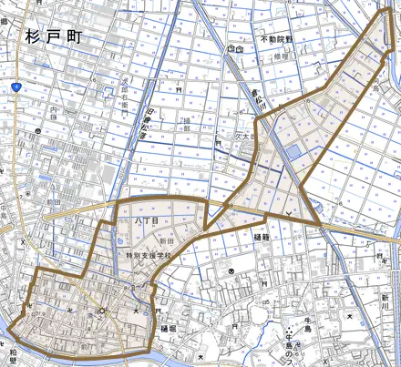 八丁目とその周辺の地図。町の範囲を重ねている