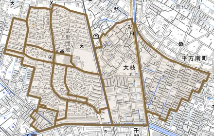 大枝とその周辺の地図。町の範囲を重ねている