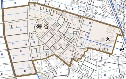 薄谷とその周辺の地図。町の範囲を重ねている