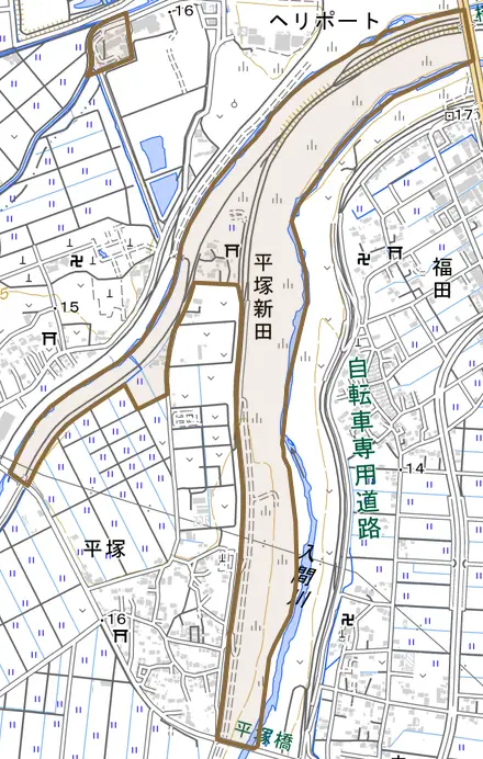 大字平塚新田とその周辺の地図。町の範囲を重ねている