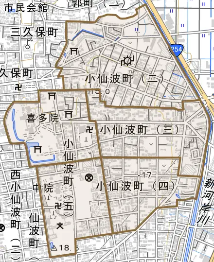 小仙波町とその周辺の地図。町の範囲を重ねている