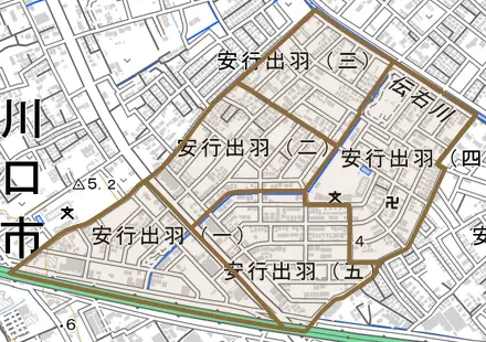 安行出羽とその周辺の地図。町の範囲を重ねている