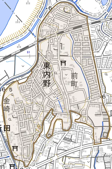大字東内野とその周辺の地図。町の範囲を重ねている