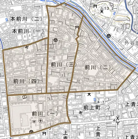 前川とその周辺の地図。町の範囲を重ねている