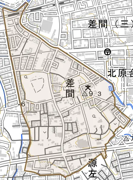大字差間とその周辺の地図。町の範囲を重ねている