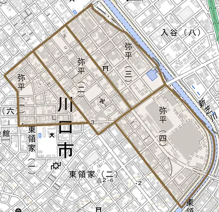 弥平とその周辺の地図。町の範囲を重ねている