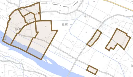 飯積とその周辺の地図。町の範囲を重ねている