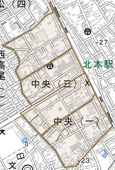 中央とその周辺の地図。町の範囲を重ねている