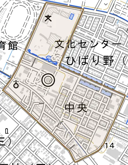 中央とその周辺の地図。町の範囲を重ねている