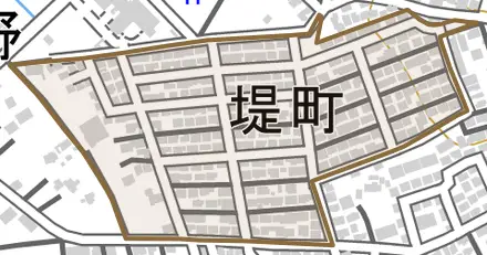 堤町とその周辺の地図。町の範囲を重ねている