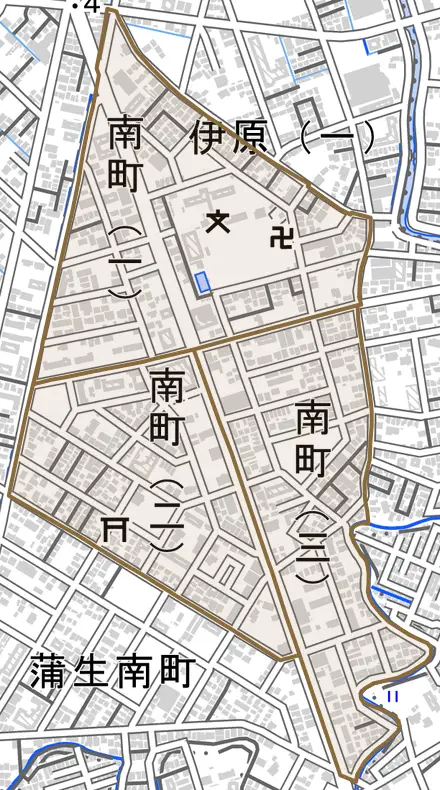 南町とその周辺の地図。町の範囲を重ねている