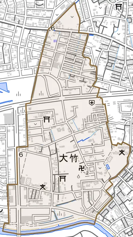 大字大竹とその周辺の地図。町の範囲を重ねている