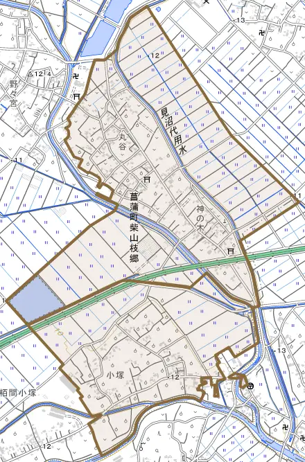 菖蒲町柴山枝郷とその周辺の地図。町の範囲を重ねている