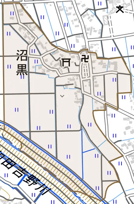 沼黒とその周辺の地図。町の範囲を重ねている