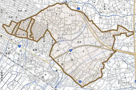玉井とその周辺の地図。町の範囲を重ねている