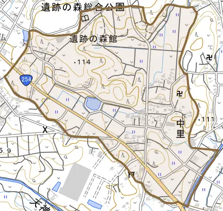 大字中里とその周辺の地図。町の範囲を重ねている