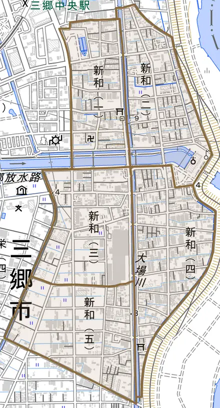 新和とその周辺の地図。町の範囲を重ねている