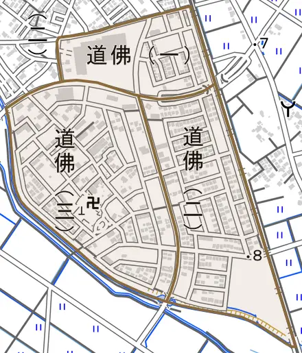 道佛とその周辺の地図。町の範囲を重ねている