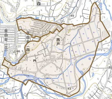 大字西戸とその周辺の地図。町の範囲を重ねている