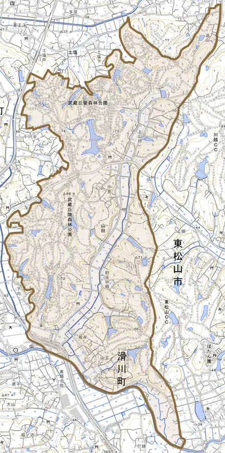 大字山田とその周辺の地図。町の範囲を重ねている