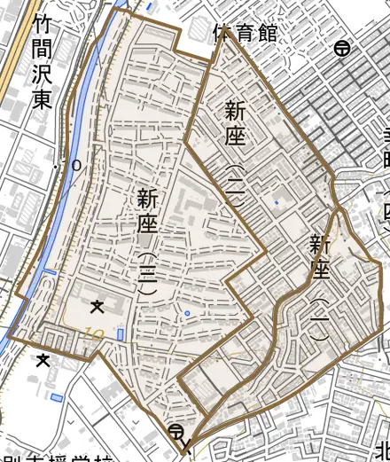 新座とその周辺の地図。町の範囲を重ねている
