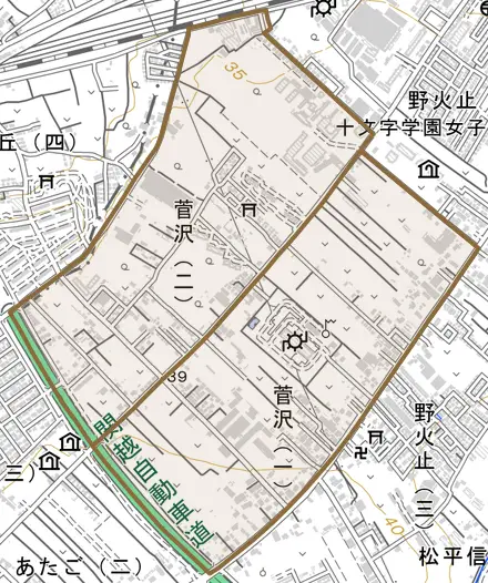 菅沢とその周辺の地図。町の範囲を重ねている