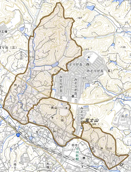 大字角山とその周辺の地図。町の範囲を重ねている