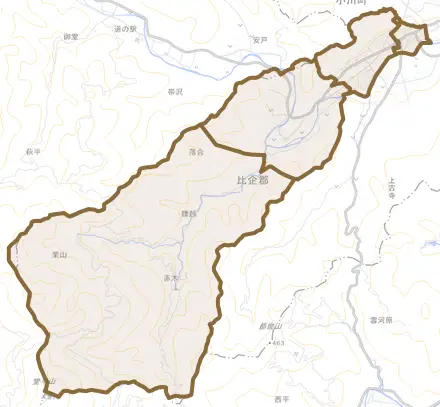 大字腰越とその周辺の地図。町の範囲を重ねている
