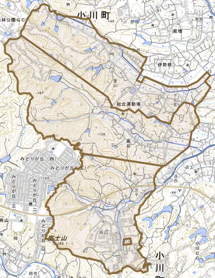 大字高谷とその周辺の地図。町の範囲を重ねている