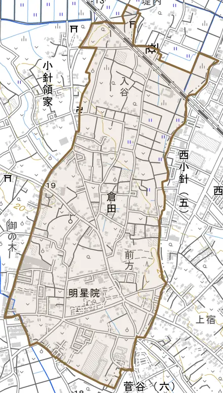 大字倉田とその周辺の地図。町の範囲を重ねている