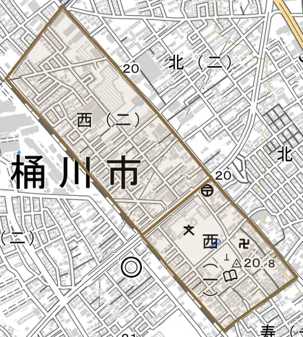 西とその周辺の地図。町の範囲を重ねている
