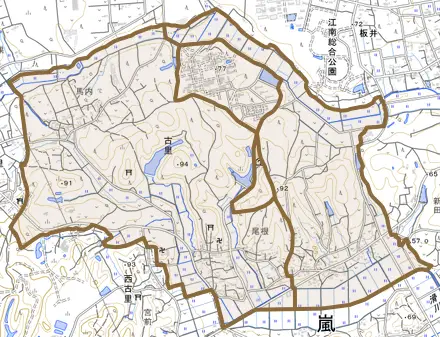 大字古里とその周辺の地図。町の範囲を重ねている