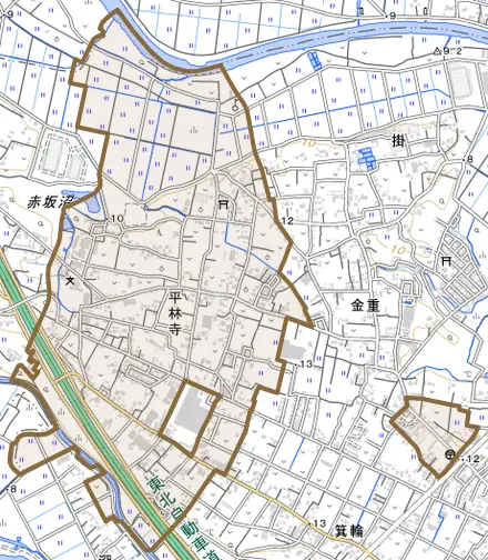 大字平林寺とその周辺の地図。町の範囲を重ねている