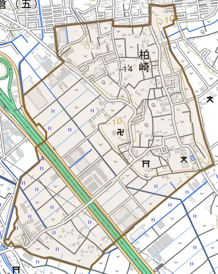 大字柏崎とその周辺の地図。町の範囲を重ねている