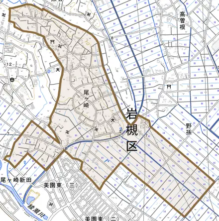大字尾ケ崎とその周辺の地図。町の範囲を重ねている