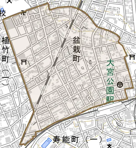 盆栽町とその周辺の地図。町の範囲を重ねている