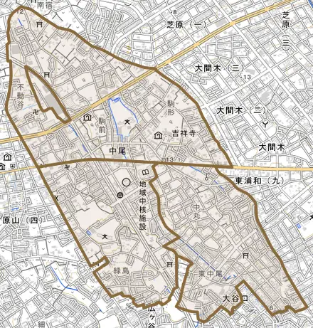 大字中尾とその周辺の地図。町の範囲を重ねている