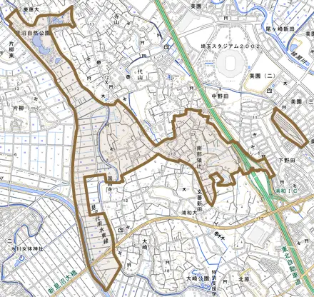 大字南部領辻とその周辺の地図。町の範囲を重ねている