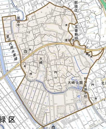 大字大崎とその周辺の地図。町の範囲を重ねている