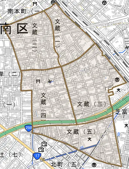 文蔵とその周辺の地図。町の範囲を重ねている
