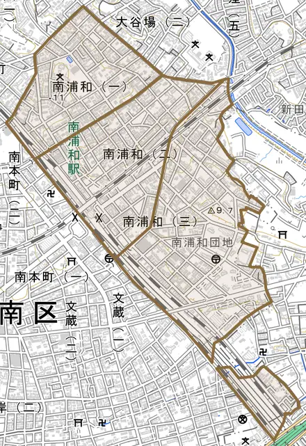 南浦和とその周辺の地図。町の範囲を重ねている