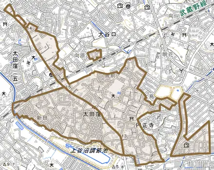 大字太田窪とその周辺の地図。町の範囲を重ねている
