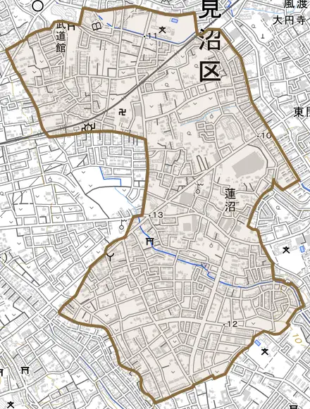 大字蓮沼とその周辺の地図。町の範囲を重ねている
