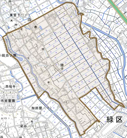 大字膝子とその周辺の地図。町の範囲を重ねている