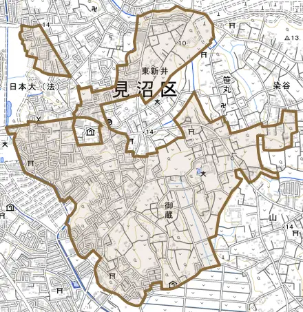 大字御蔵とその周辺の地図。町の範囲を重ねている