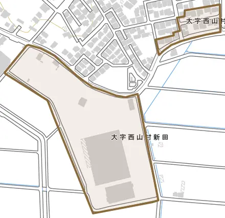 大字西山村新田とその周辺の地図。町の範囲を重ねている