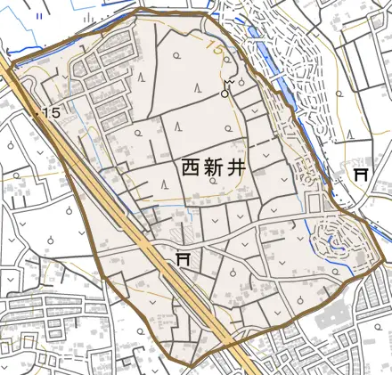 大字西新井とその周辺の地図。町の範囲を重ねている