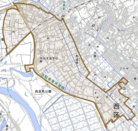 大字西遊馬とその周辺の地図。町の範囲を重ねている