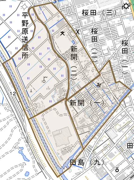 新開とその周辺の地図。町の範囲を重ねている