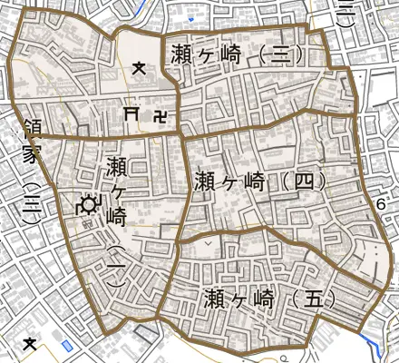 瀬ヶ崎とその周辺の地図。町の範囲を重ねている